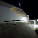 Giacomuzzi Commercial Building / monovolume architecture + design Giacomuzzi Commercial Building / monovolume architecture + design © Simon Constantini