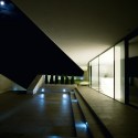 Giacomuzzi Commercial Building / monovolume architecture + design Giacomuzzi Commercial Building / monovolume architecture + design © Simon Constantini