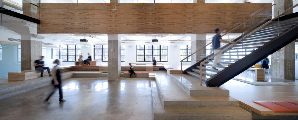 Horizon Media Office / a + i architecture