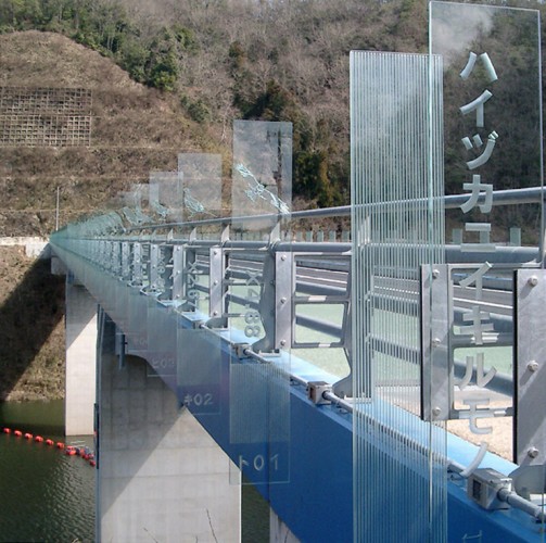 Glass Bridge / Hideki Yoshimatu + archipro architects (34)