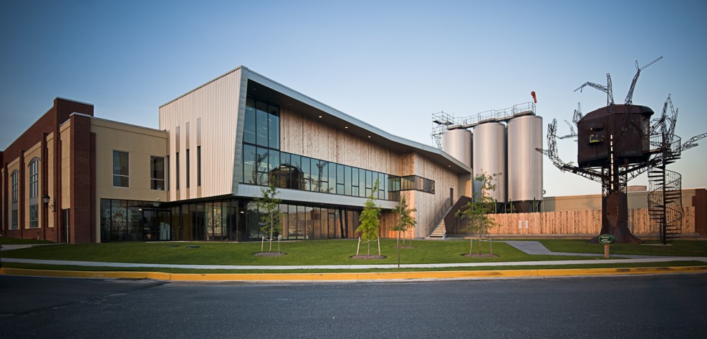 Dogfish Head Brewery / DIGSAU