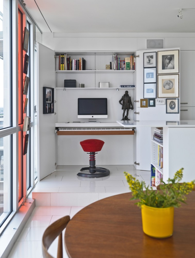 Redeveloper Apartment / Kariouk Associates