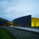 View from Entry Path © Yang Chaoying