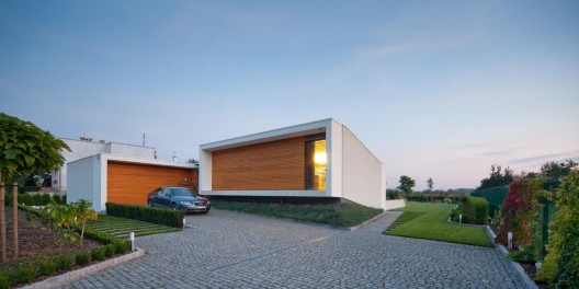 House with ZERO Stairs / Przemek Kaczkowski & Ola Targonska (6)