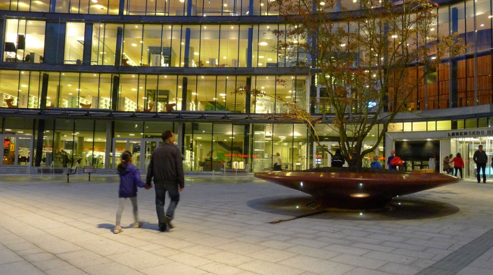 Lørenskog, central square / Østengen & Bergo AS
