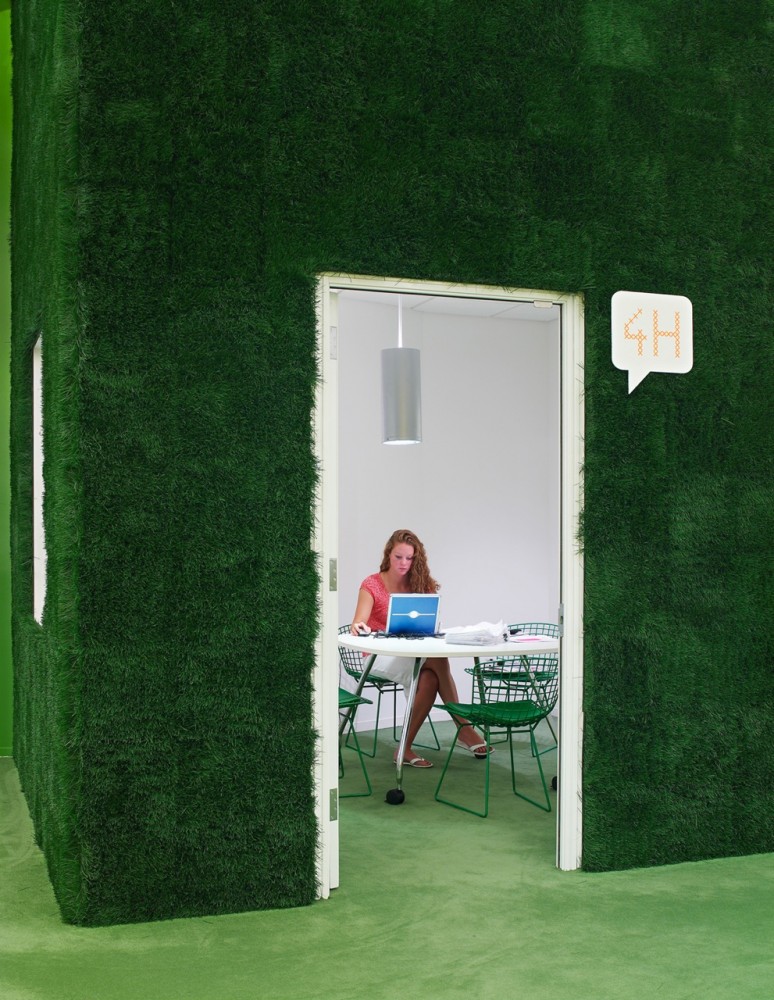 JWT Headquarters / Clive Wilkinson Architects