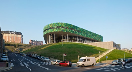 Bilbao Arena and Sports Center / ACXT (10)