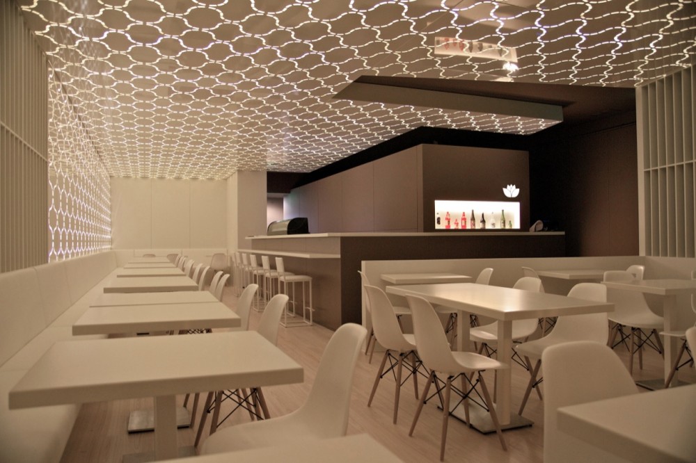 Sushihana Restaurant / A2G arquitectura