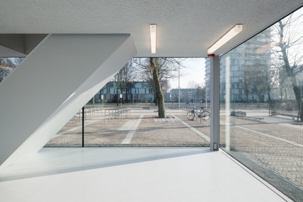 Youth Centre Amsterdam-Osdorp / Atelier Kempe Thill