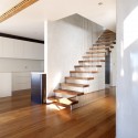 Benelong Crescent Apartments / Luigi Rosselli Architects Benelong Crescent Apartments / Luigi Rosselli Architects © Justin Alexander