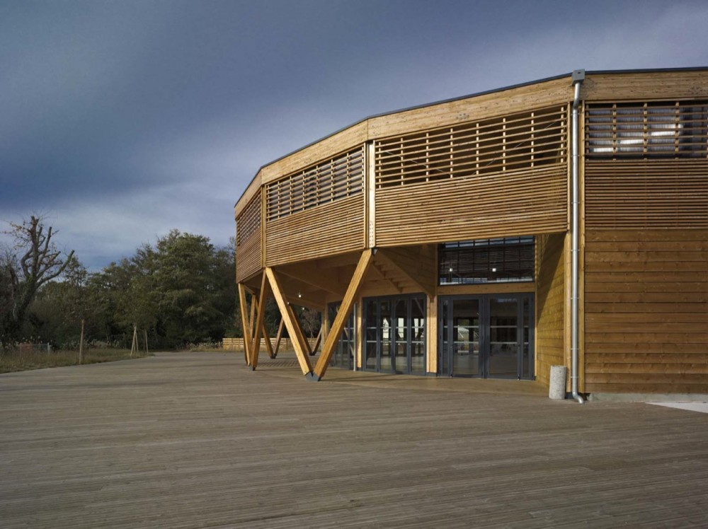 Domaine de la Rive / Nadau Lavergne Architects