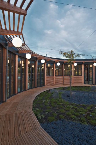 Domaine de la Rive / Nadau Lavergne Architects (18)