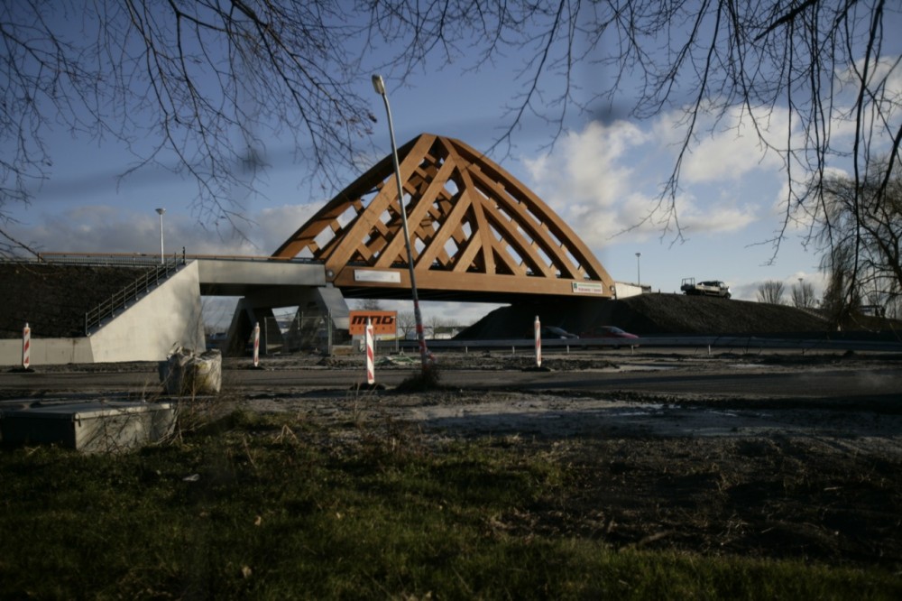 Sneek Bridge / Achterbosch Architectuur with Onix