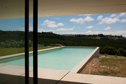 House in Alcobaça / Topos Atelier de Arquitectura (4)