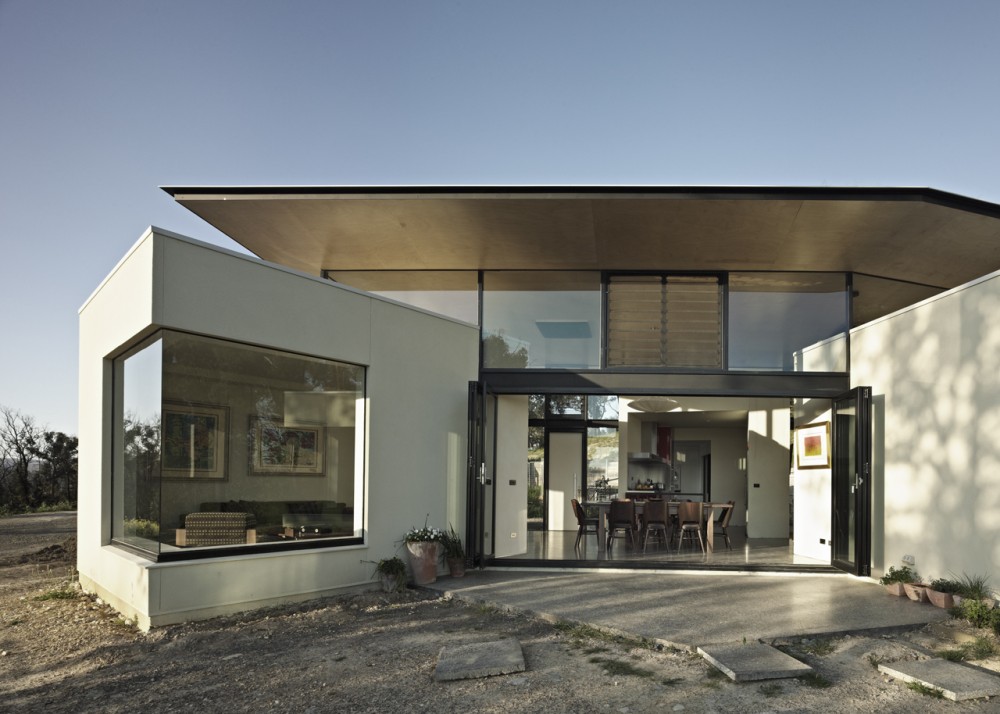 Hillside Habitat / Edwards Moore