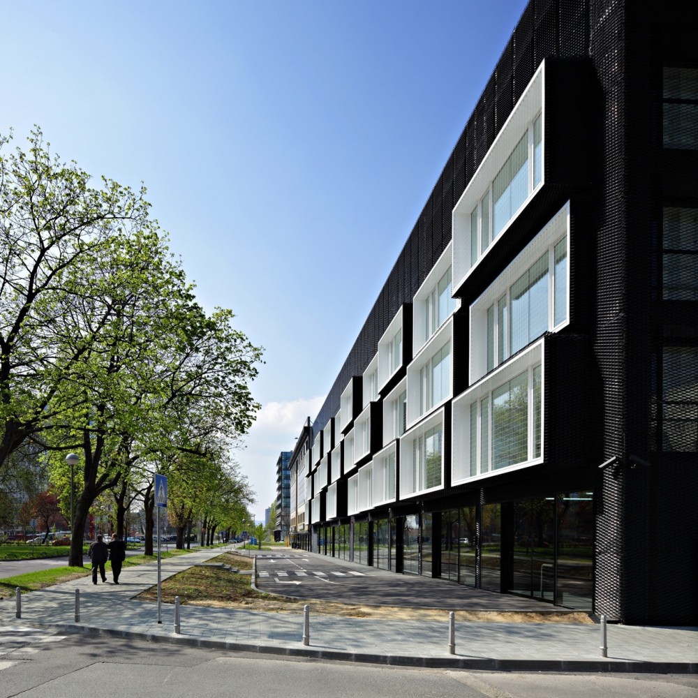 Spectator Group’s Headquarters / Studio Up