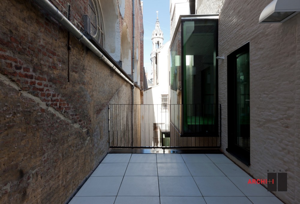 Flanders Business School Renovation / BURO II & ARCHI+I