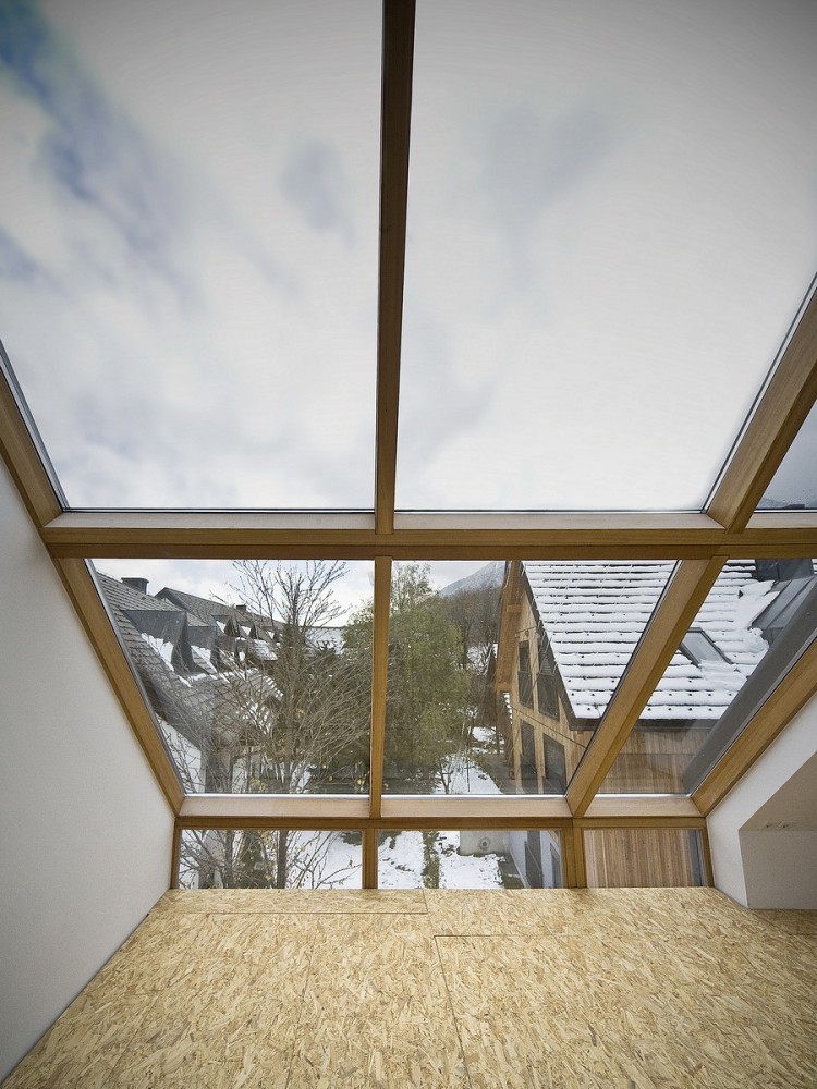 Alpine Ski Apartments / OFIS arhitekti