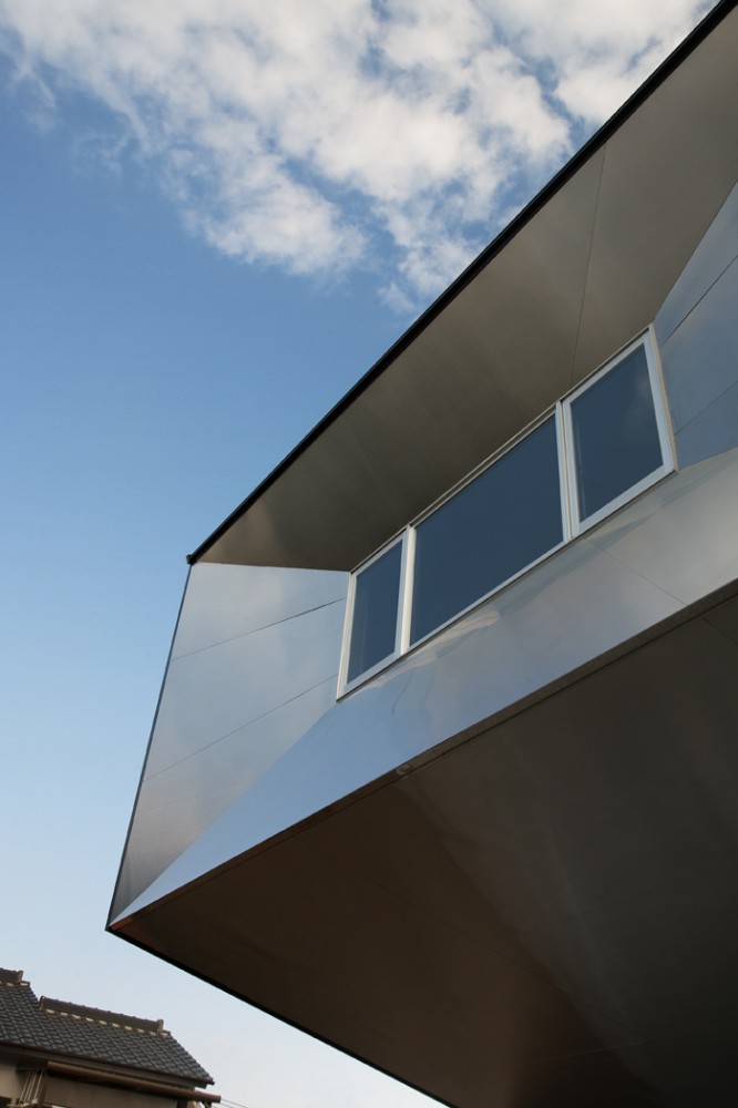 Hansha Reflection House / Studio SKLIM