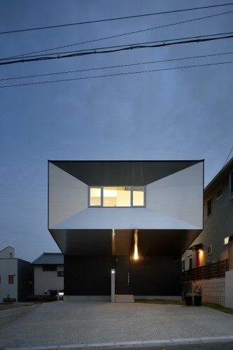 Hansha Reflection House / Studio SKLIM (14)