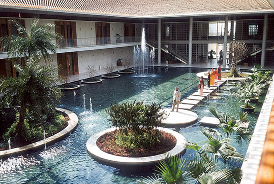Courtesy of Society of Architectural Historians/Southern California Chapter