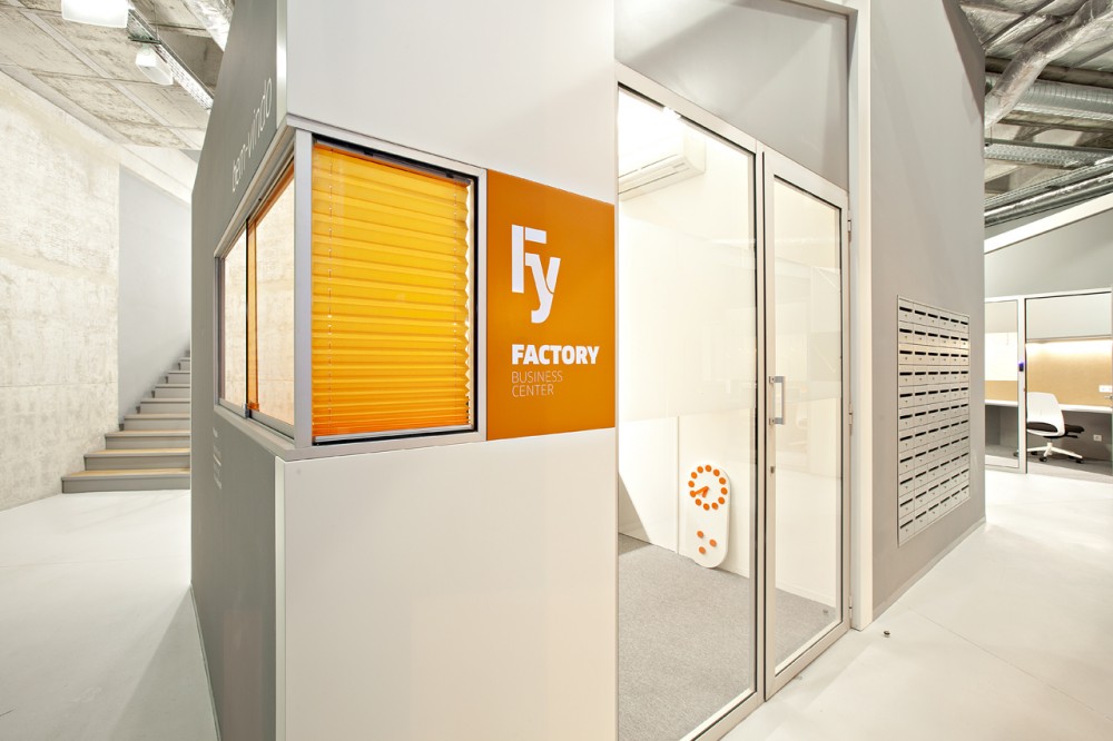 Factory Bussines Center / Simpli Design