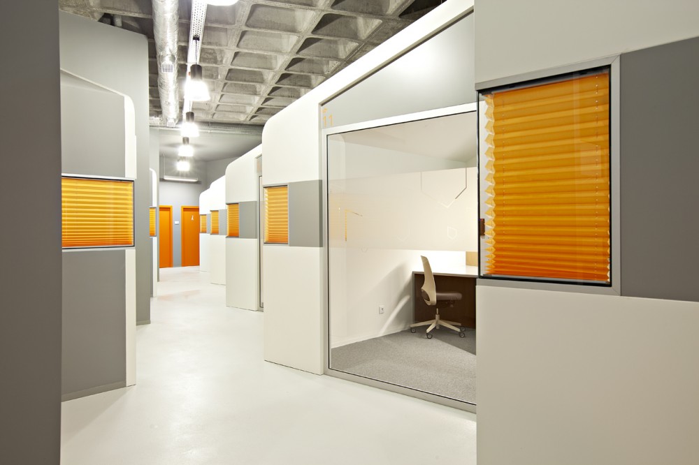 Factory Bussines Center / Simpli Design