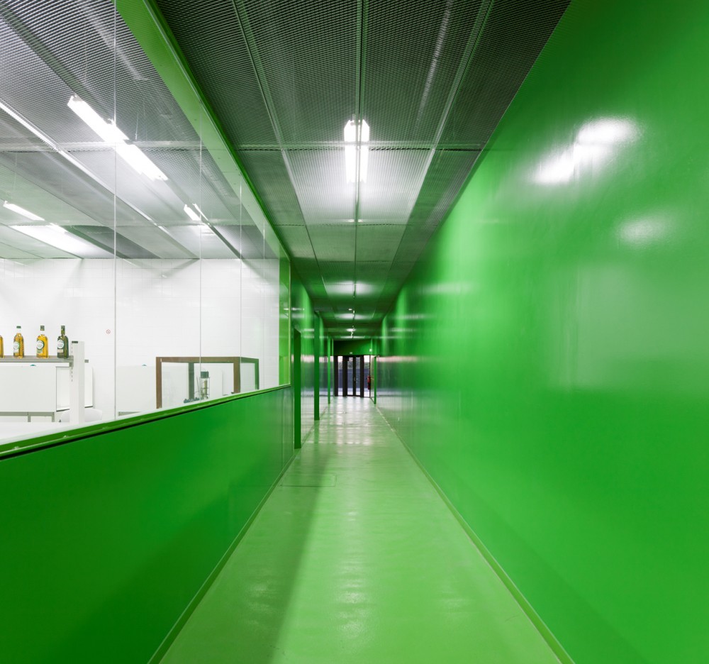 Marmelo Mill / Ricardo Bak Gordon