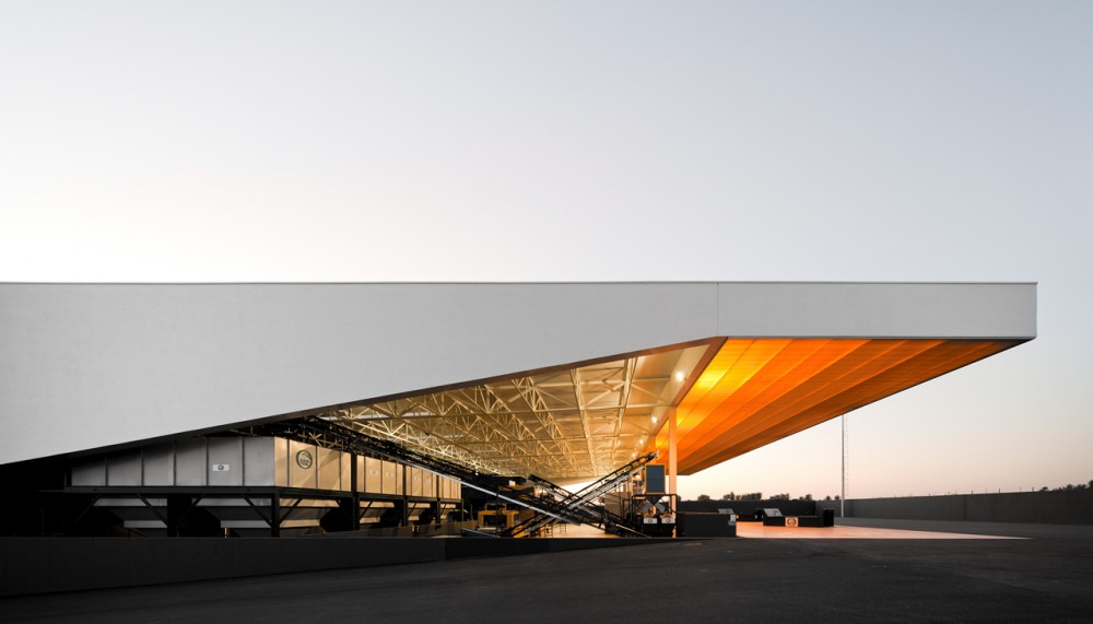 Marmelo Mill / Ricardo Bak Gordon