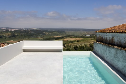 House in Sobral da Lagoa / Ricardo Bak Gordon (4)