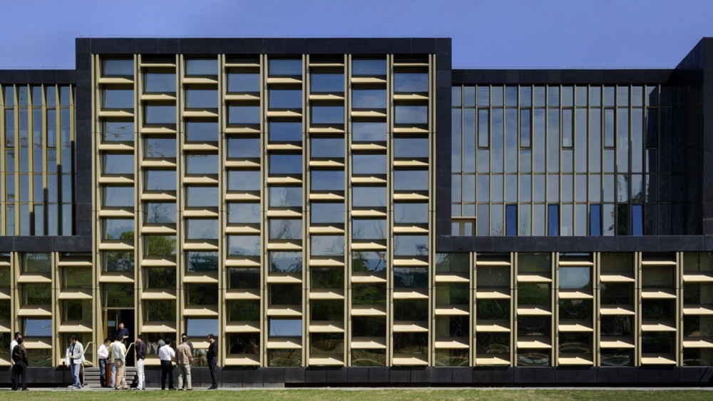 CEIBS Beijing Campus / ACXT Arquitectos  (6) © Aitor Ortiz