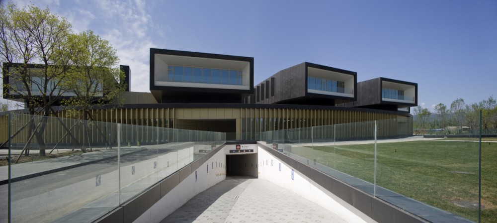 CEIBS Beijing Campus / ACXT Arquitectos  (2) © Aitor Ortiz