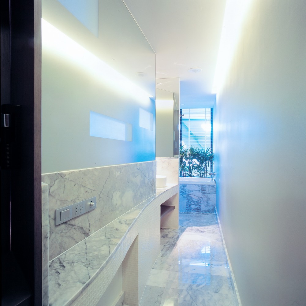 LIT Bangkok / VaSLab Architecture (2) © Spaceshift Studio