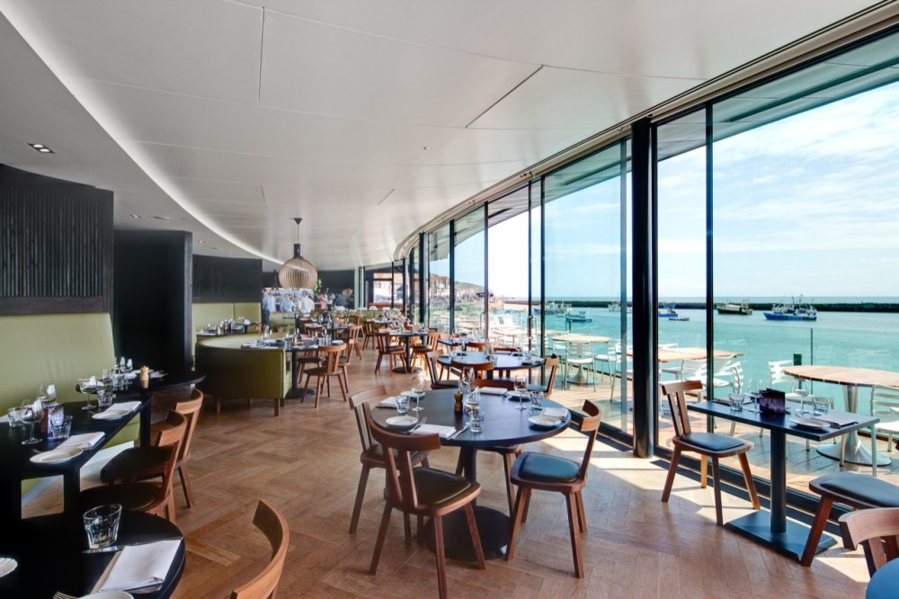 Rocksalt Seafood Restaurant / Guy Hollaway Architects