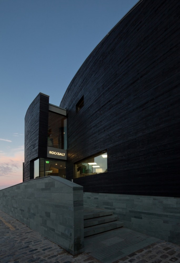 Rocksalt Seafood Restaurant / Guy Hollaway Architects