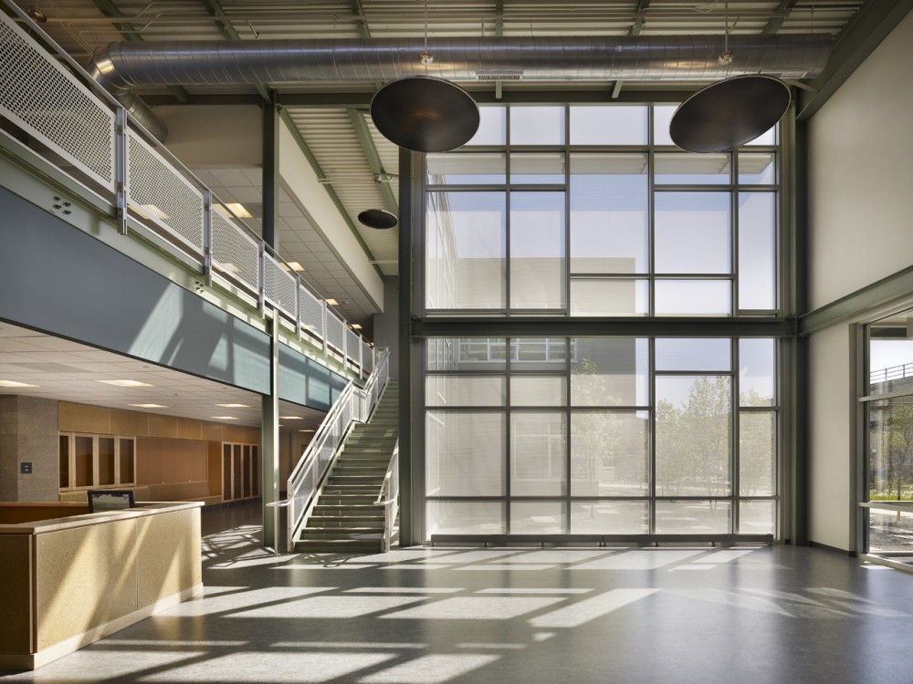 The Kensington Creative and Performing Arts High School / SMP Architects and SRK Architects