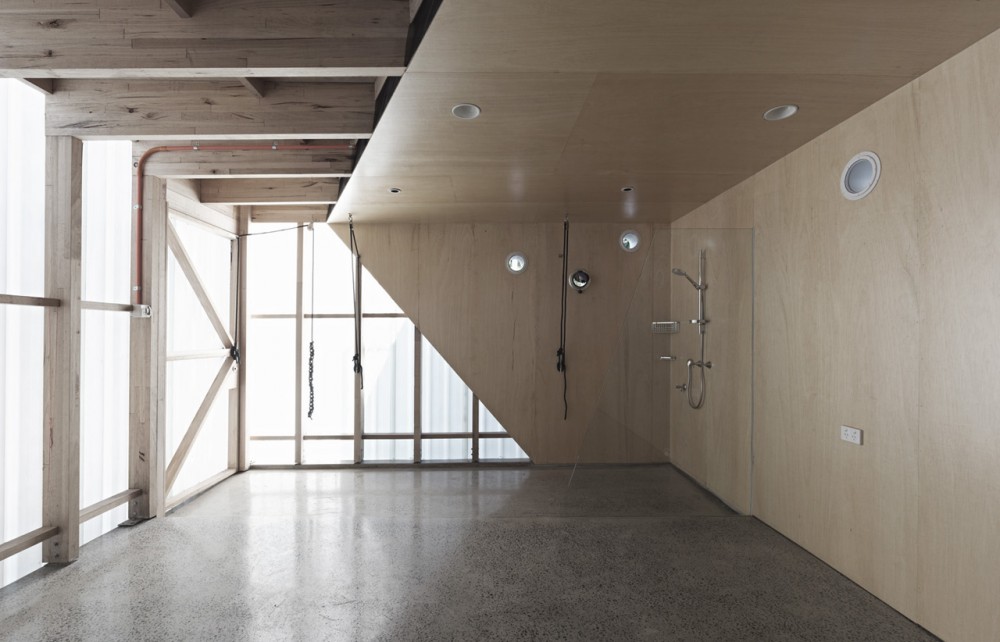 Artist Studio / Edwards Moore