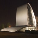 Hungarian Autoklub Headquarters / Vikar & Lukacs Architect Studio Hungarian Autoklub Headquarters / Vikar & Lukacs Architect Studio © Szandra Váraljai