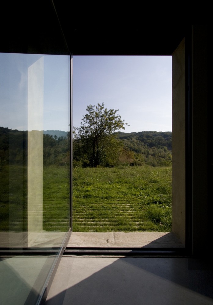 Tile and Concrete / Francesco Di Gregorio & Karin Matz