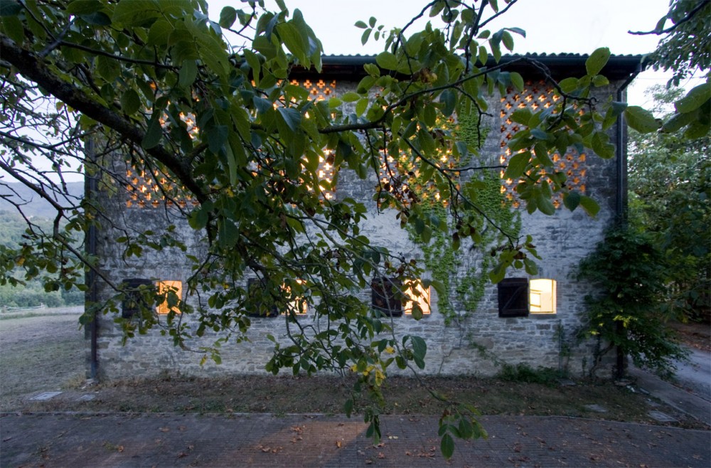 Tile and Concrete / Francesco Di Gregorio & Karin Matz