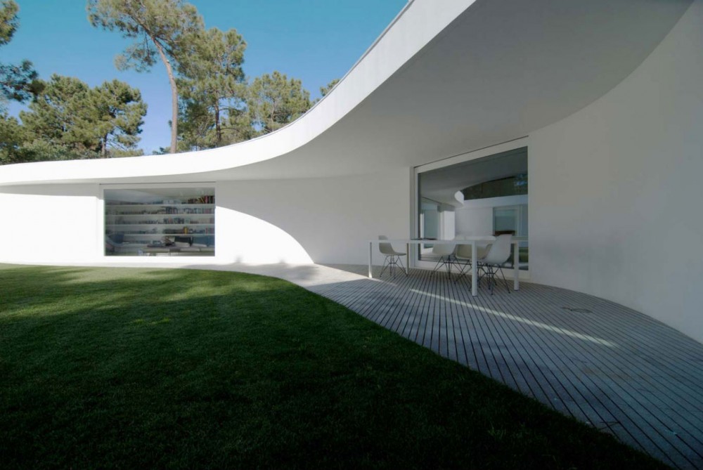 House in Aroeira / Aires Mateus