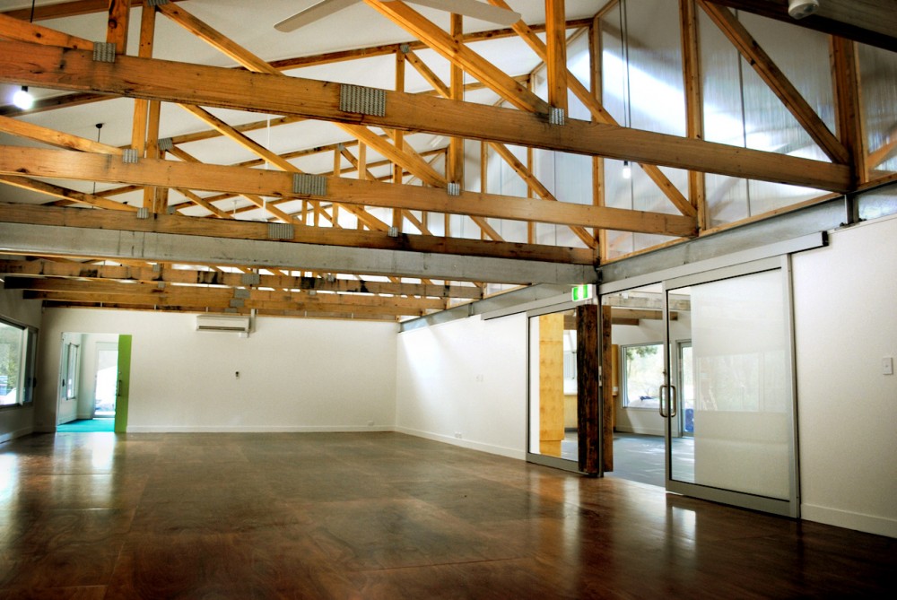 Flowerdale Community House / Antarctica