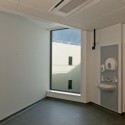 Stobhill Hospital Ward Extension / Reiach and Hall Architects (1) Stobhill Hospital Ward Extension / Reiach and Hall Architects (1) © Michael Wolchover