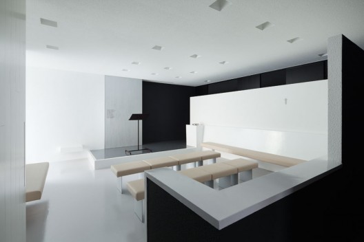 Space for Prayer / FORM | Kouichi Kimura Architects (7)