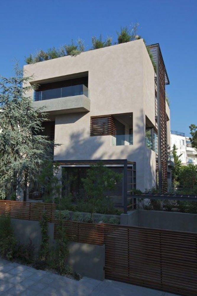 Residence in Filothei / Gem Architects