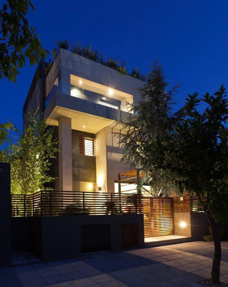 Residence in Filothei / Gem Architects