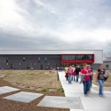 Green Forest Middle School / Modus Studio Green Forest Middle School / Modus Studio © Rett Peek