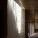 Ramat Hanadiv Visiting Center / Ada Karmi-Melamede Architects (13) Ramat Hanadiv Visiting Center / Ada Karmi-Melamede Architects (13) © Amit Geron