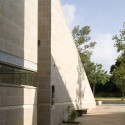 Ramat Hanadiv Visiting Center / Ada Karmi-Melamede Architects (8) Ramat Hanadiv Visiting Center / Ada Karmi-Melamede Architects (8) © Amit Geron