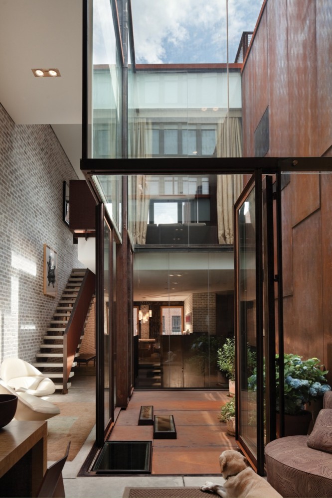 Inverted Warehouse-Townhouse / Dean-Wolf Architects (11) © Paul Warchol